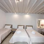 Olympia מלון דירות 3*