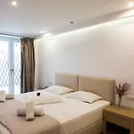 Olympia מלון דירות 3*