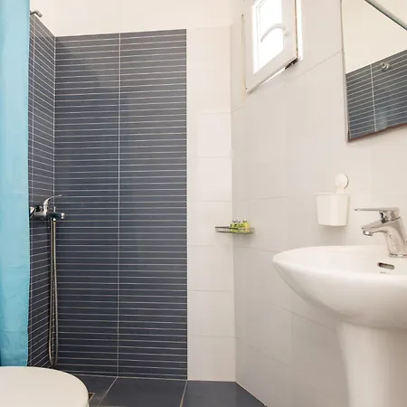 Olympia Aparthotel 3*