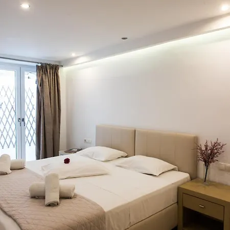 Olympia Aparthotel 3*